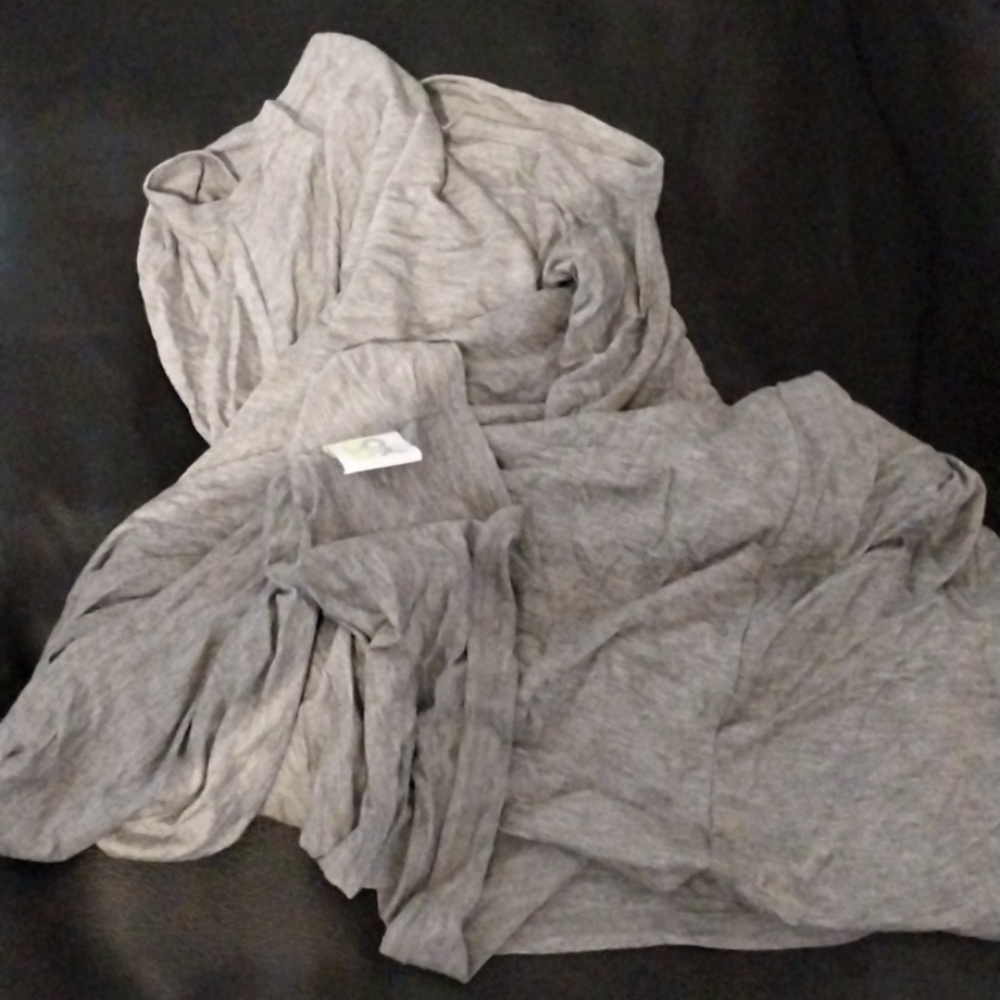 Go by Goldbug 5-in-1 Multi Use Cover And Nursing Scarf - Gray